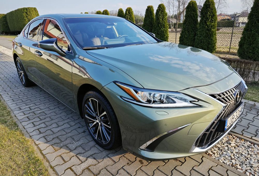 Lexus ES Lexus ES Sunlight Green