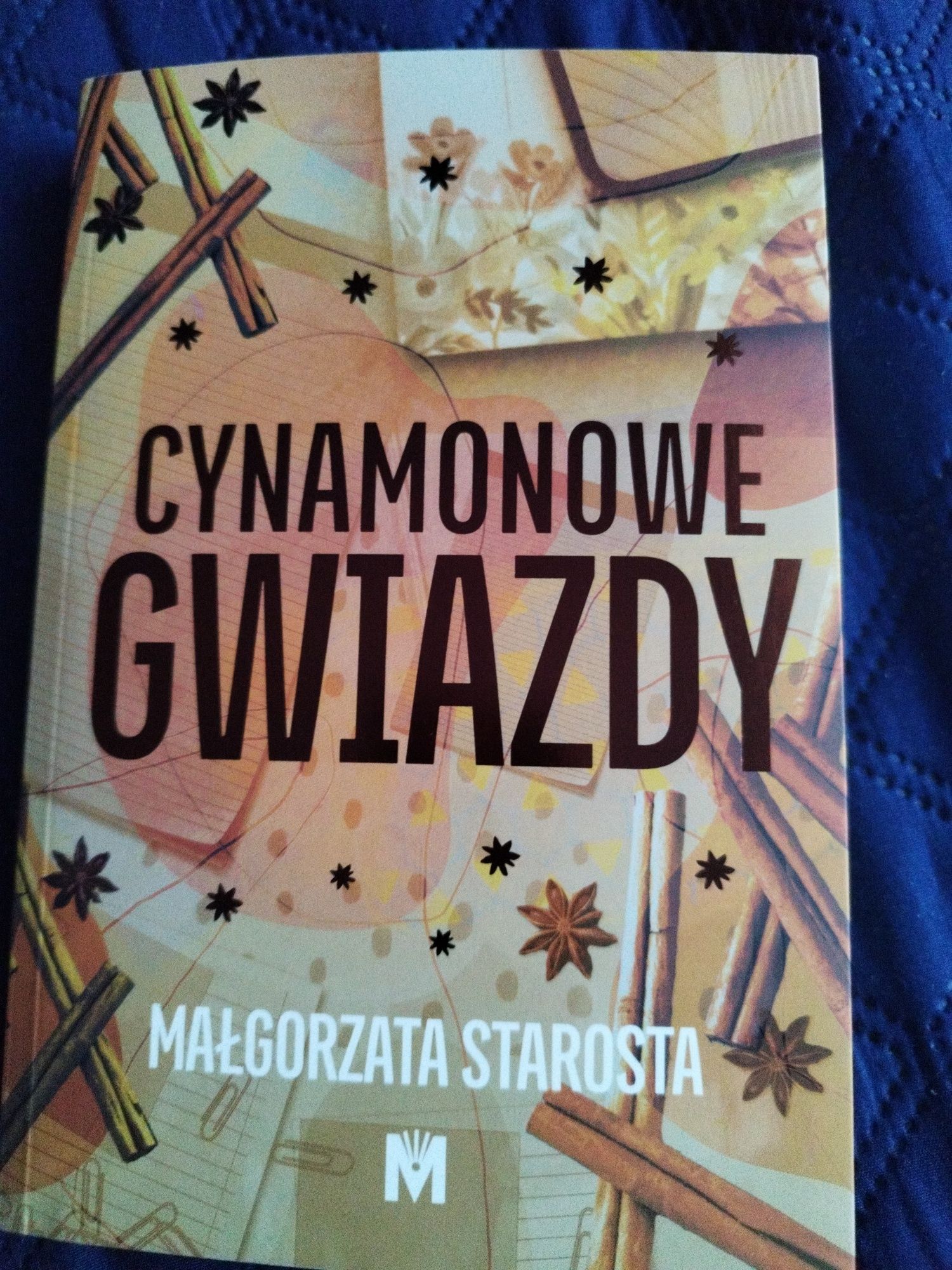 Książka Cynamonowe gwiazdy