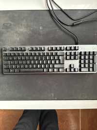 teclado logitech com tapete incluido