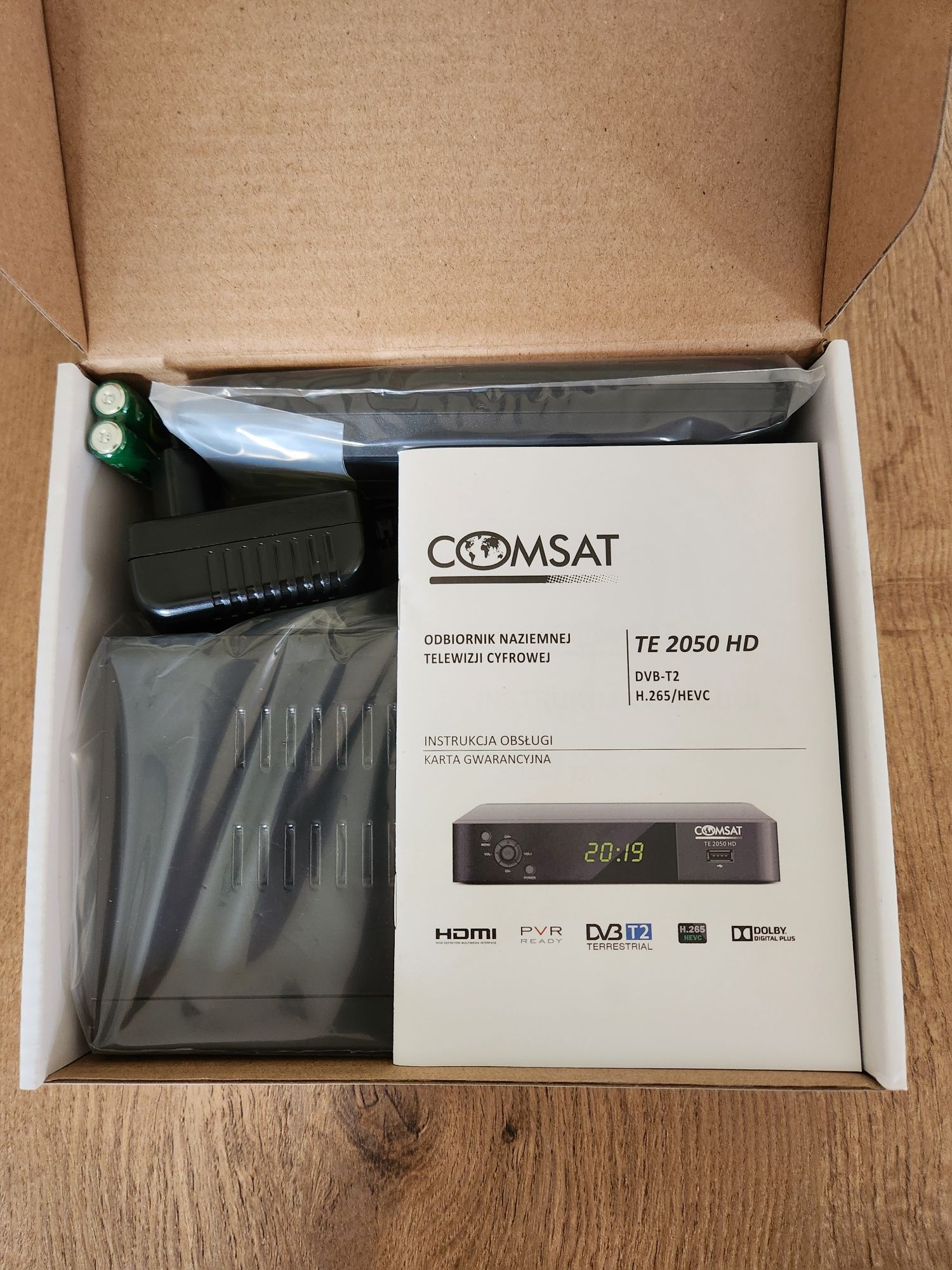 Nowy z pilotem dekoder DVB-T/T2 Comsat TE 2050 HD
