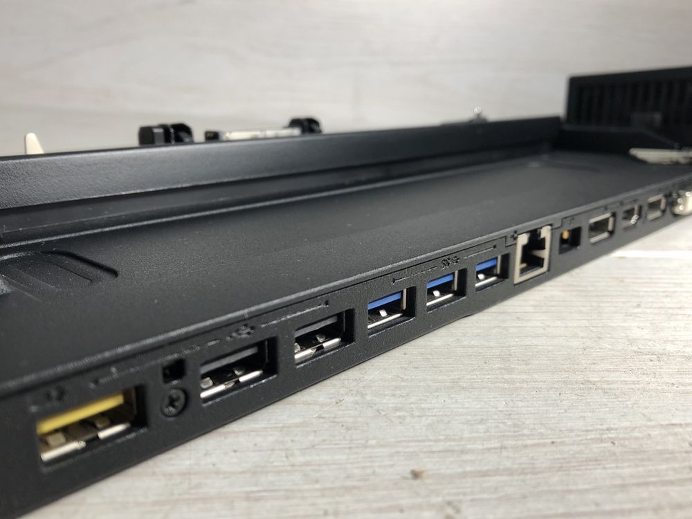 Док-станція ноутбука Lenovo   40A2 DisplayPort  HDMI  VGA  DVI-D