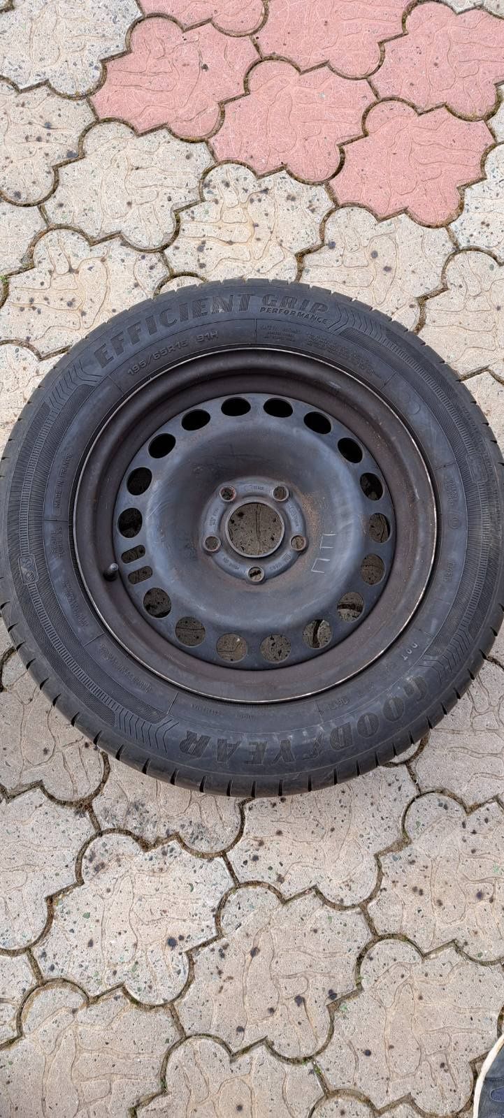 Резина 195/65 R15 на дисках