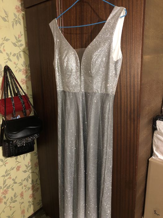 Вечірня сукня жіноча