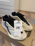 Buty yeezy 700 v3 oryginalne azeal 36 i 2/3
