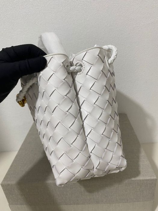 Bottega Veneta Small Andiamo Intrecciato Leather Tote
