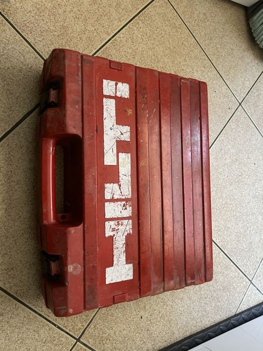 Máquina de Furar elétrica - HILTI