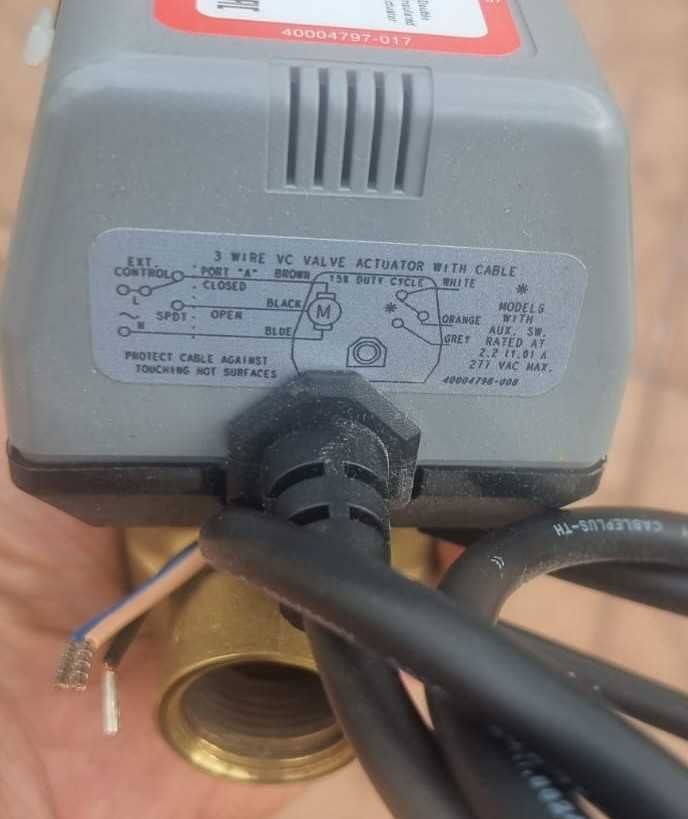 Zawór 3-drogowy z siłownikiem Honeywell VC6013