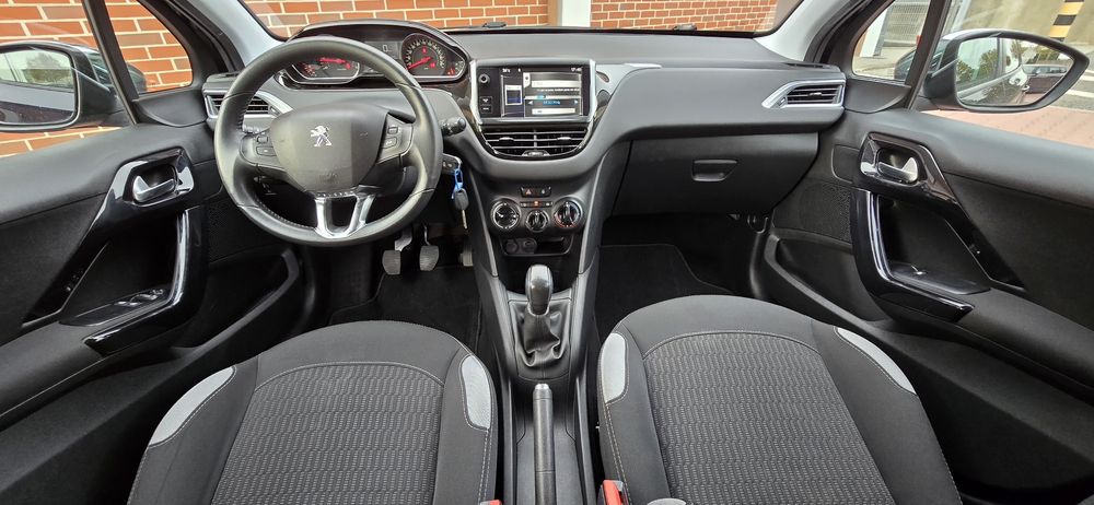 Peugeot 208 1.2 Puretech | Versão Style | 90.000KM