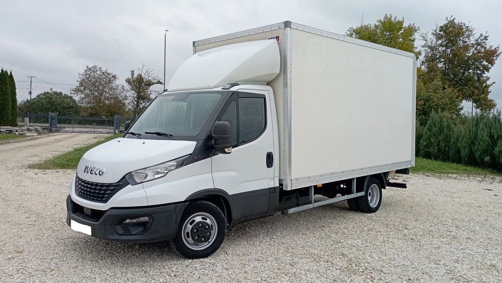 Iveco DAILY 35C16 3.0TDI 160KM 8-PALET WINDA  Euro-6, Oryginalny, koła bliźniacze.