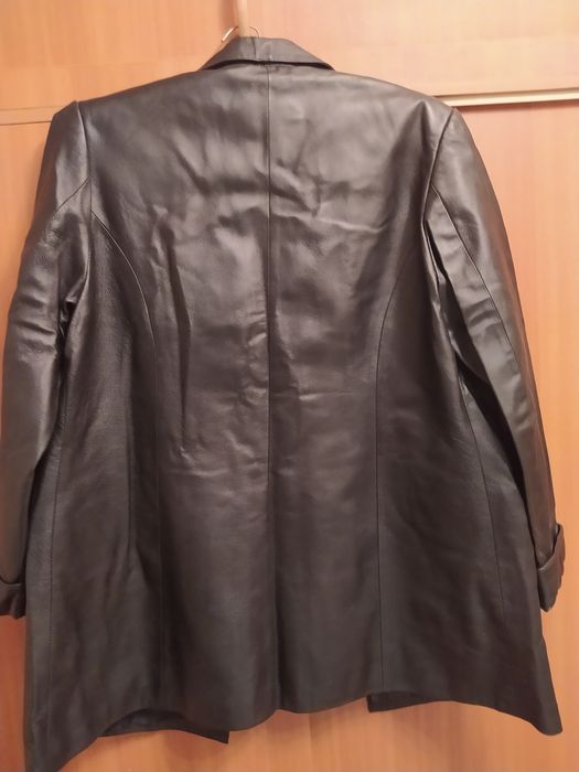 Пиджак женский кожаный размер 50 .