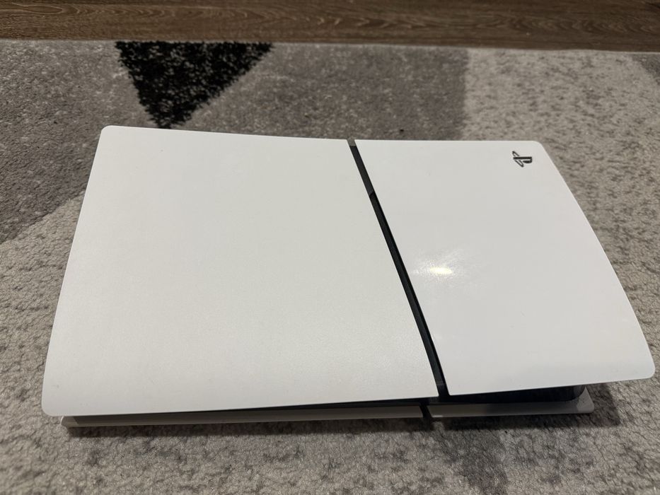 Продам Playstation 5 Slim Digital Edition