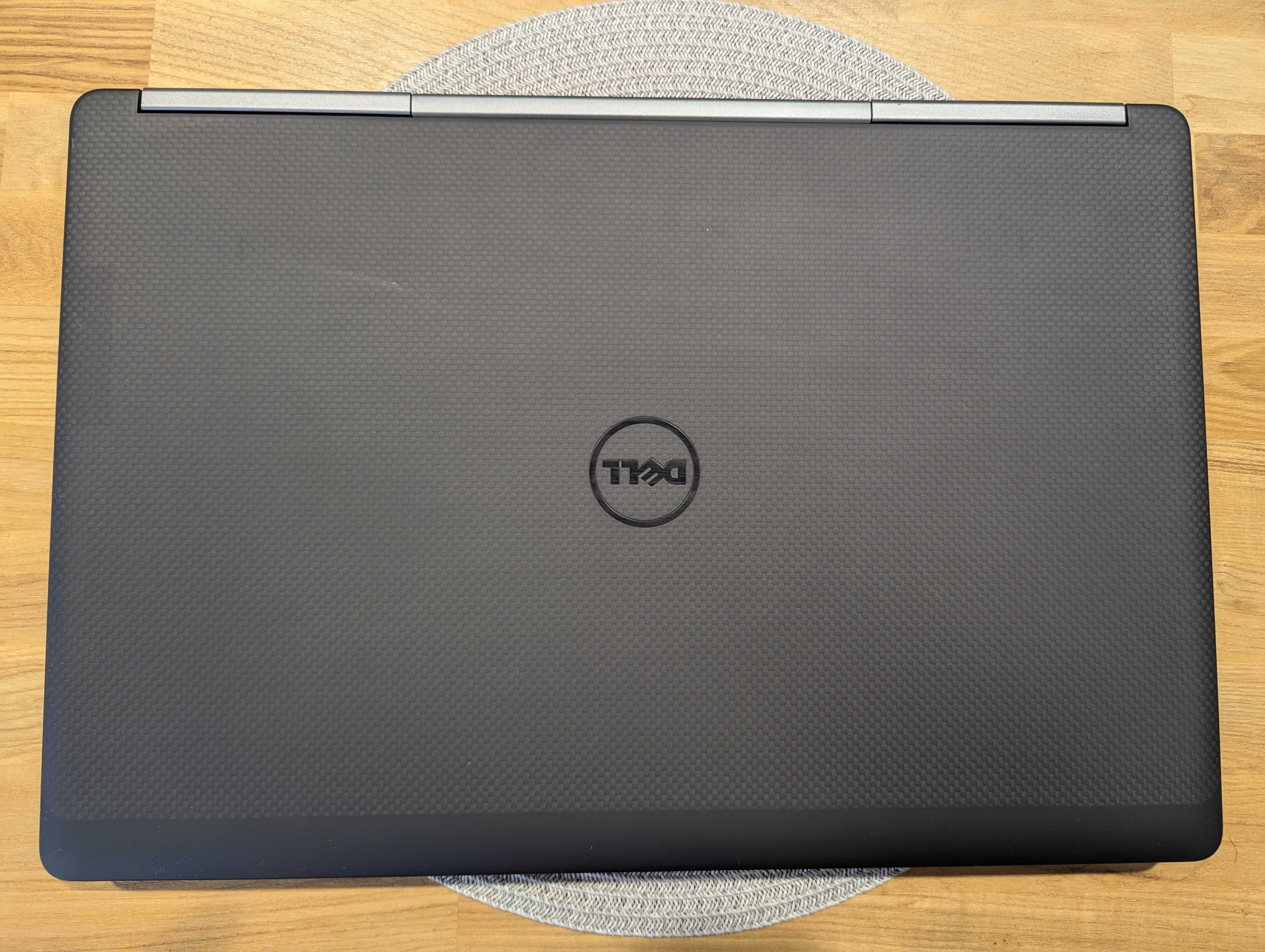 Dell Precision 7720 IPS 4K/i7-7820hq/wx 7100 8gb/16gb ddr4/256 m2/win