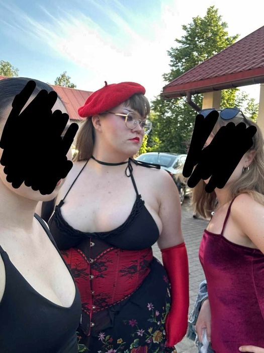 Gorset piękny, czwrowono cztarny