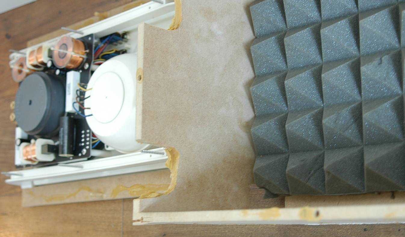 dwa duże głośniki do zabudowy SpeakerCraft MT 8 Two TANIEJ