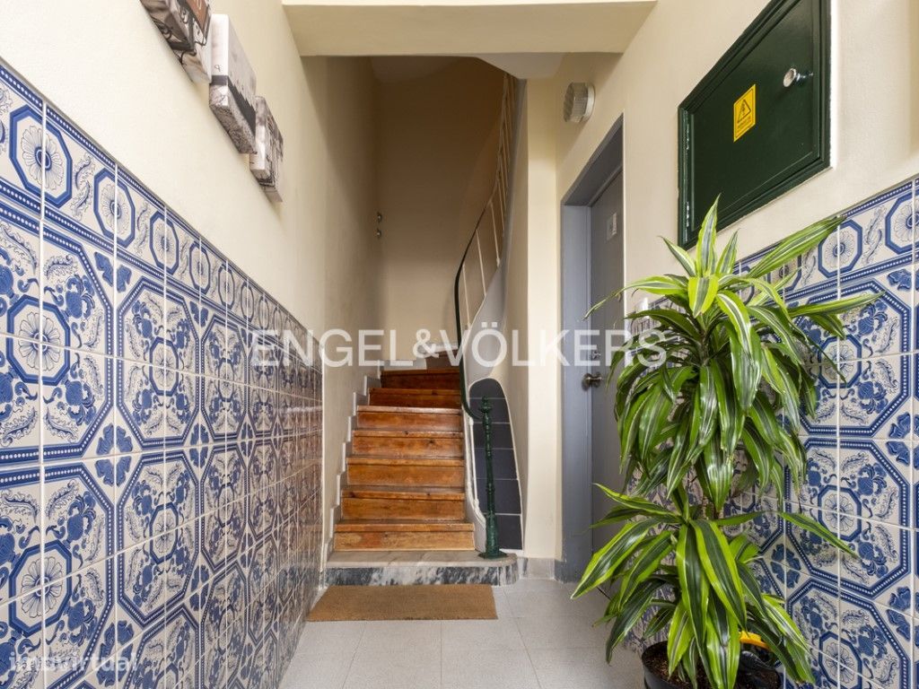 Apartamento T1 + 2 na Estefânia