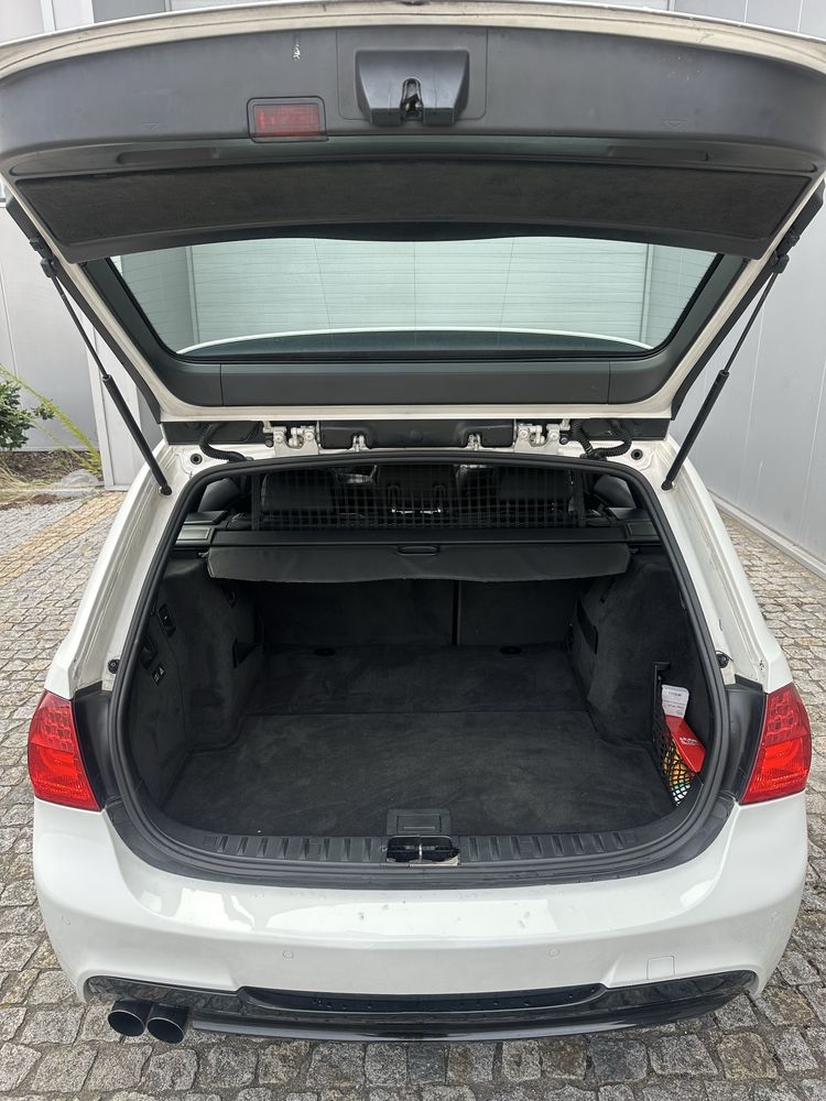 Bmw 320D full extras pack M ( Trato de credito)