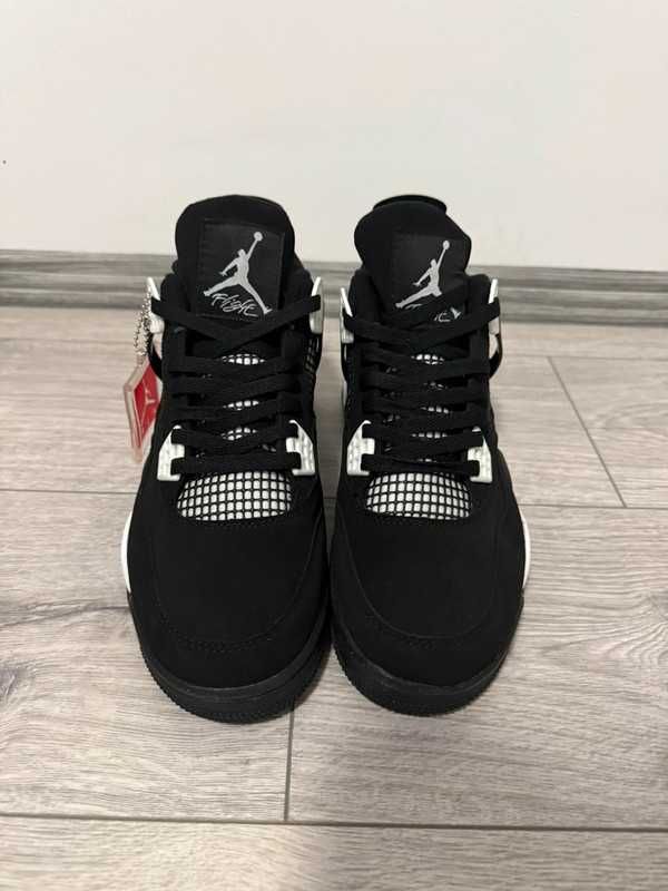 Jordan 4 Retro White Thunder Rozmiar 41
