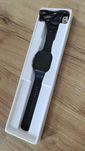elegancki czarny smartwach