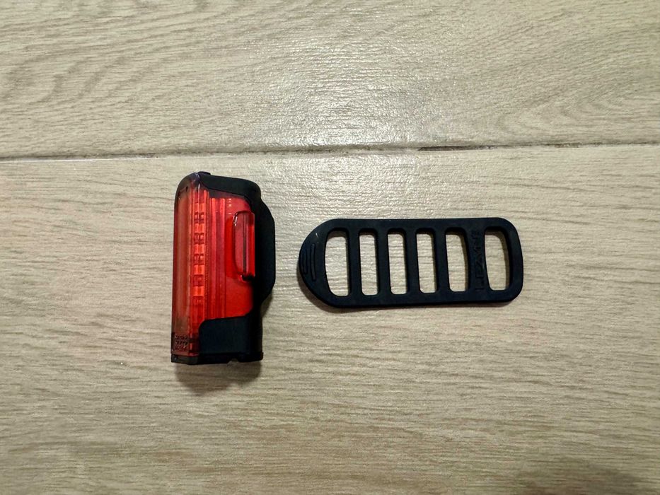 Luz bicicleta Lezyne - Strip Drive+ Alert StVZO