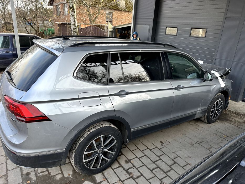 VW TIGUAN SE Allspace USA 21р колір LB7S Розбірка Запчастини Двері
