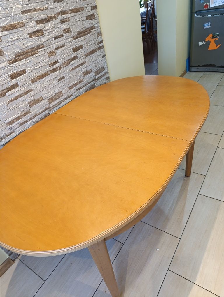 Stół owal 89/140 rozkładany 4 krzesła gratis