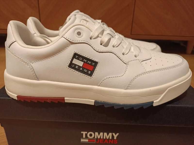 Sneakersy Tommy Jeans Retro ESS