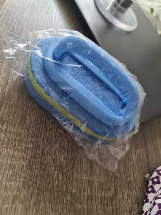 Gabka do czyszczenia z uchwytem