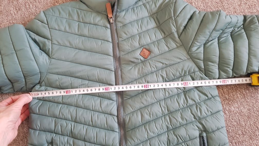 Kurtka chłopięca 170 cm Reserved