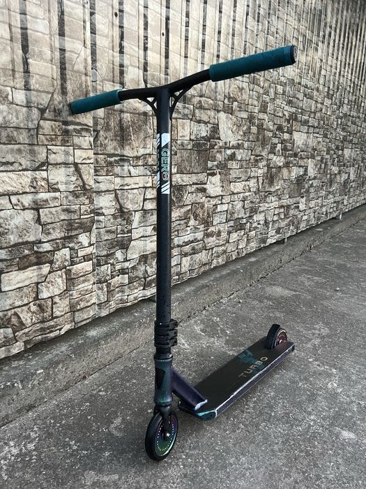 Трюковой самокат Maraton