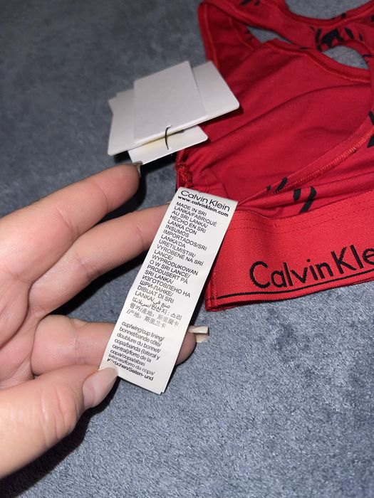 Nowy Stanik sportowy Calvin Klein