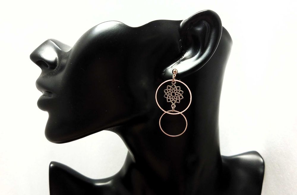 Kolczyki srebrne wiszące koła z rozetą geometryczne prezent dla niej