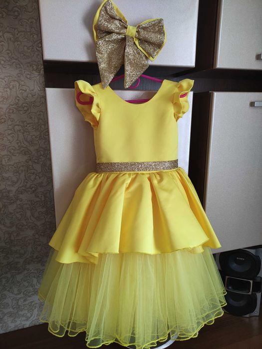 Нова святкова сукня на 4 - 7 років
