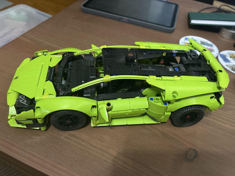 LEGO TECHNIC Lamborghini Huracan