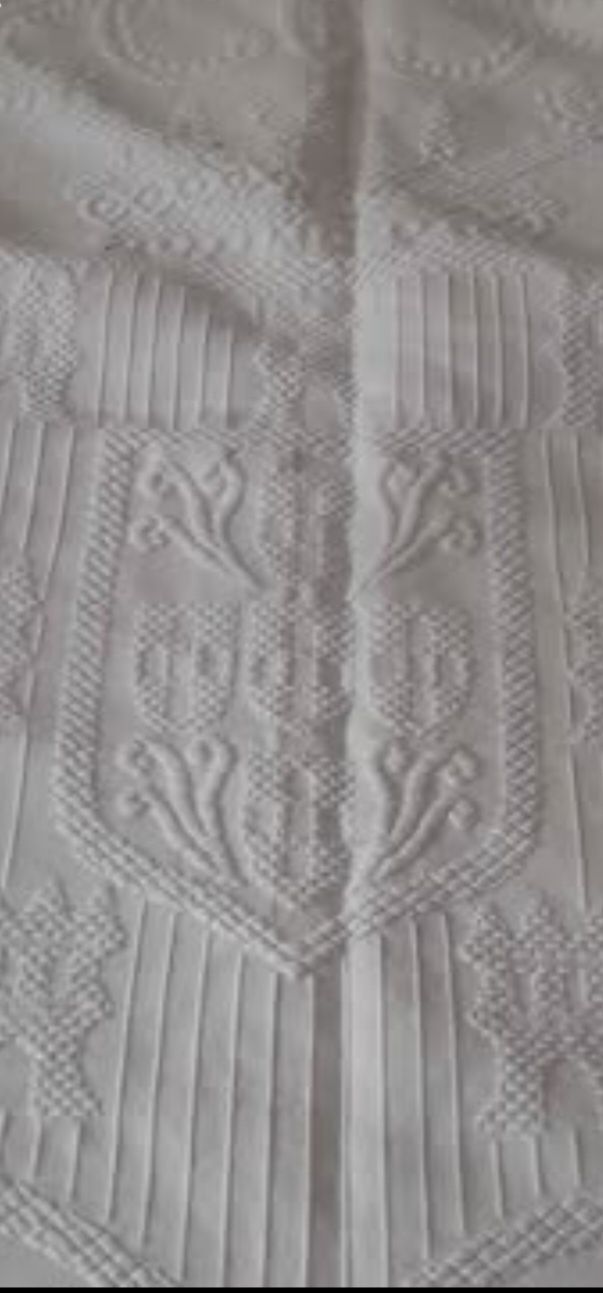 Colcha coroa de rei