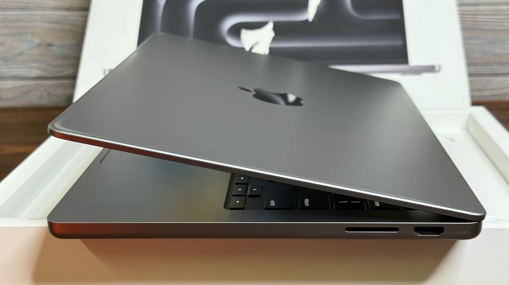 MacBook Pro 14 2023 M3 /8gb 512ssd (MTL73) 880$ - Магазин / Гарантия
