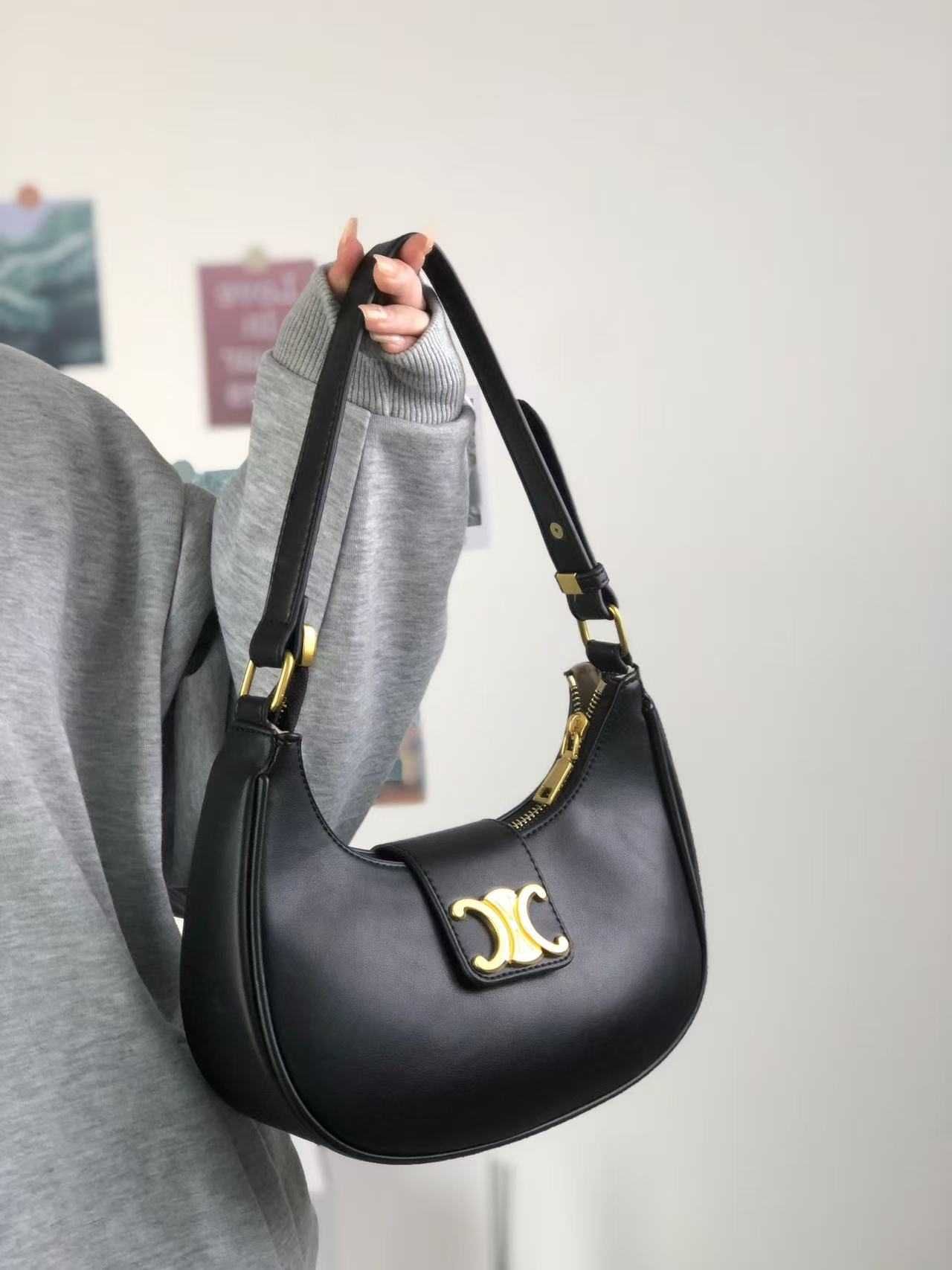 CELINE AVATriomphe, bolsa de couro de vaca, nova em folha
