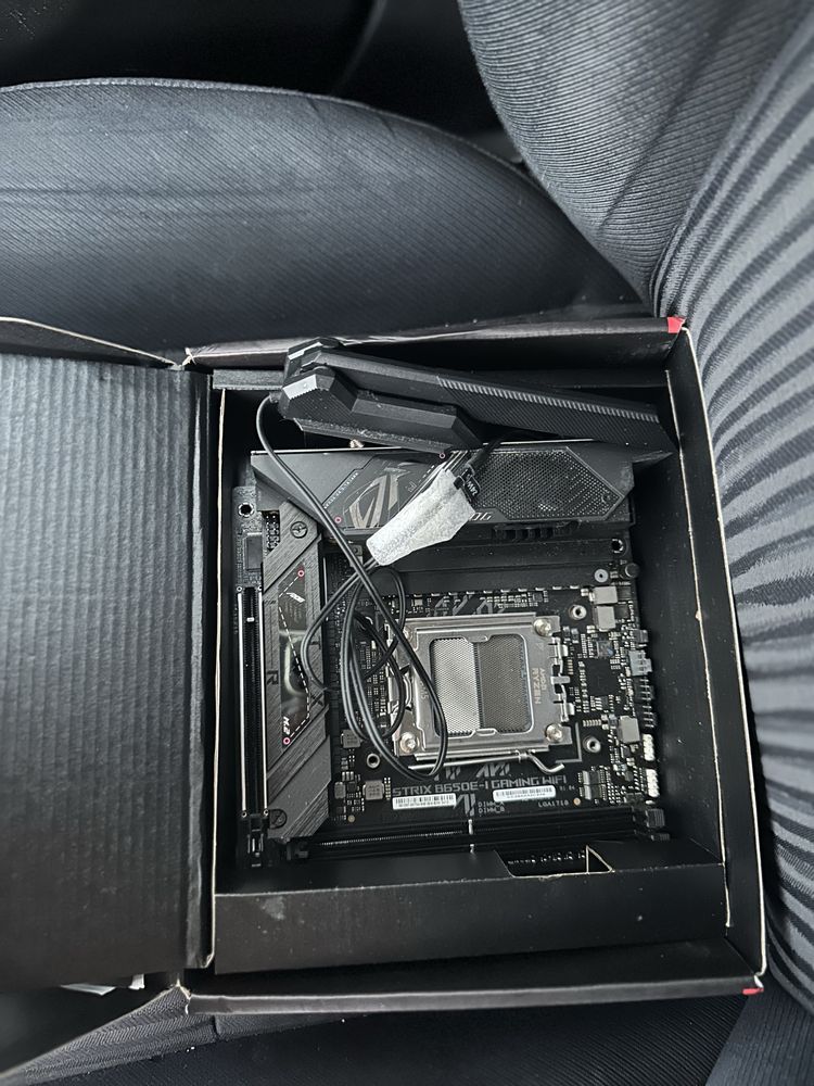 Rog strix B650E-I gaming wifi