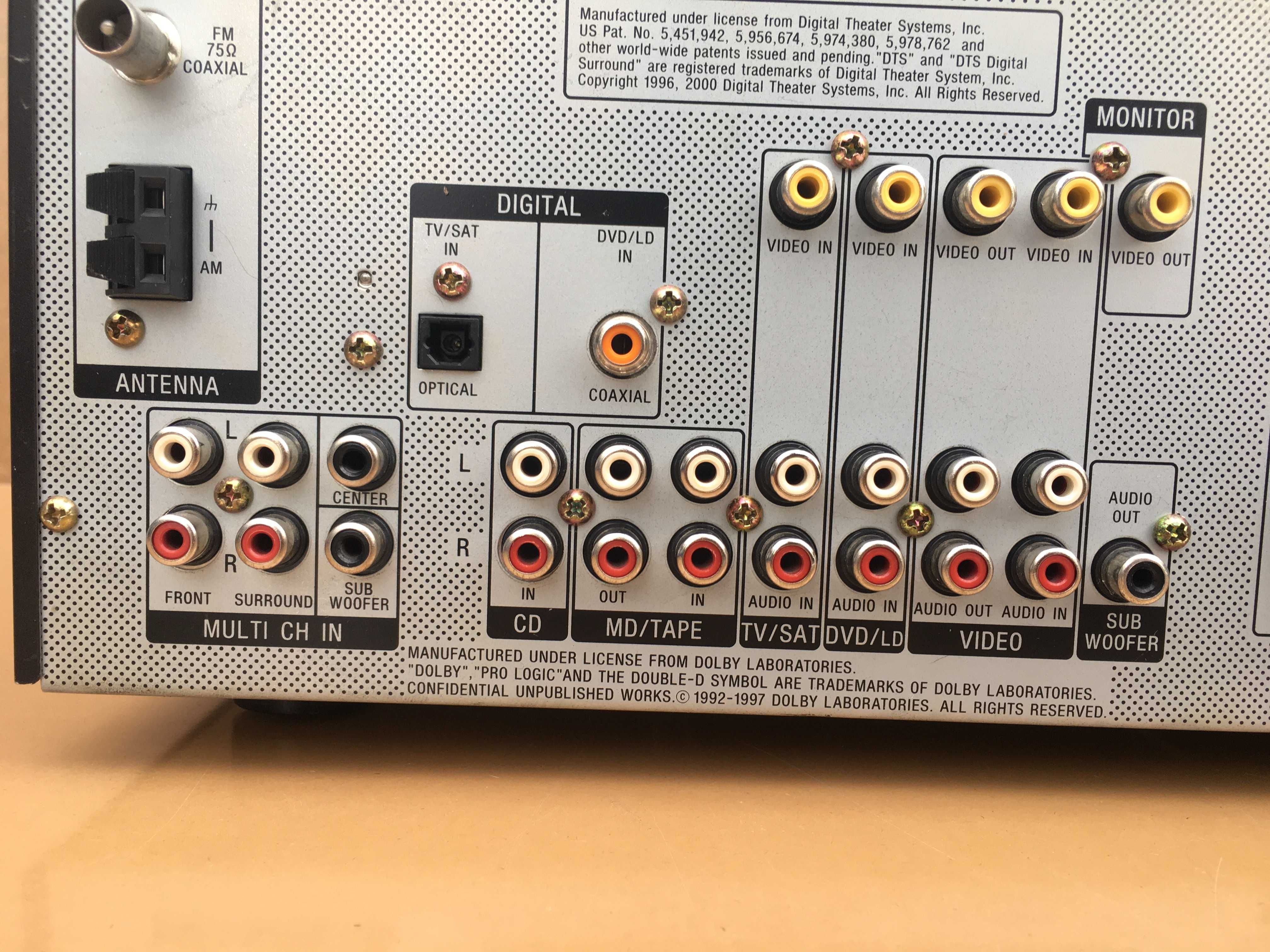 Amplituner Sony STR-DE465