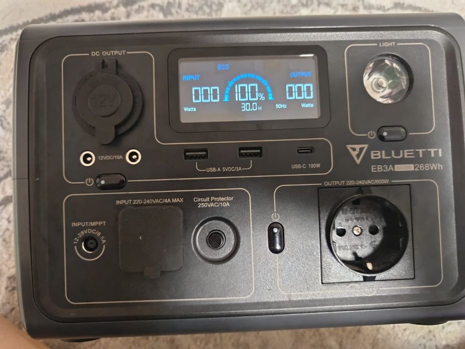 Зарядна станція Bluetti EB3A