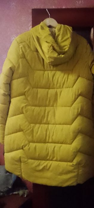 Зимня куртка  пуховик