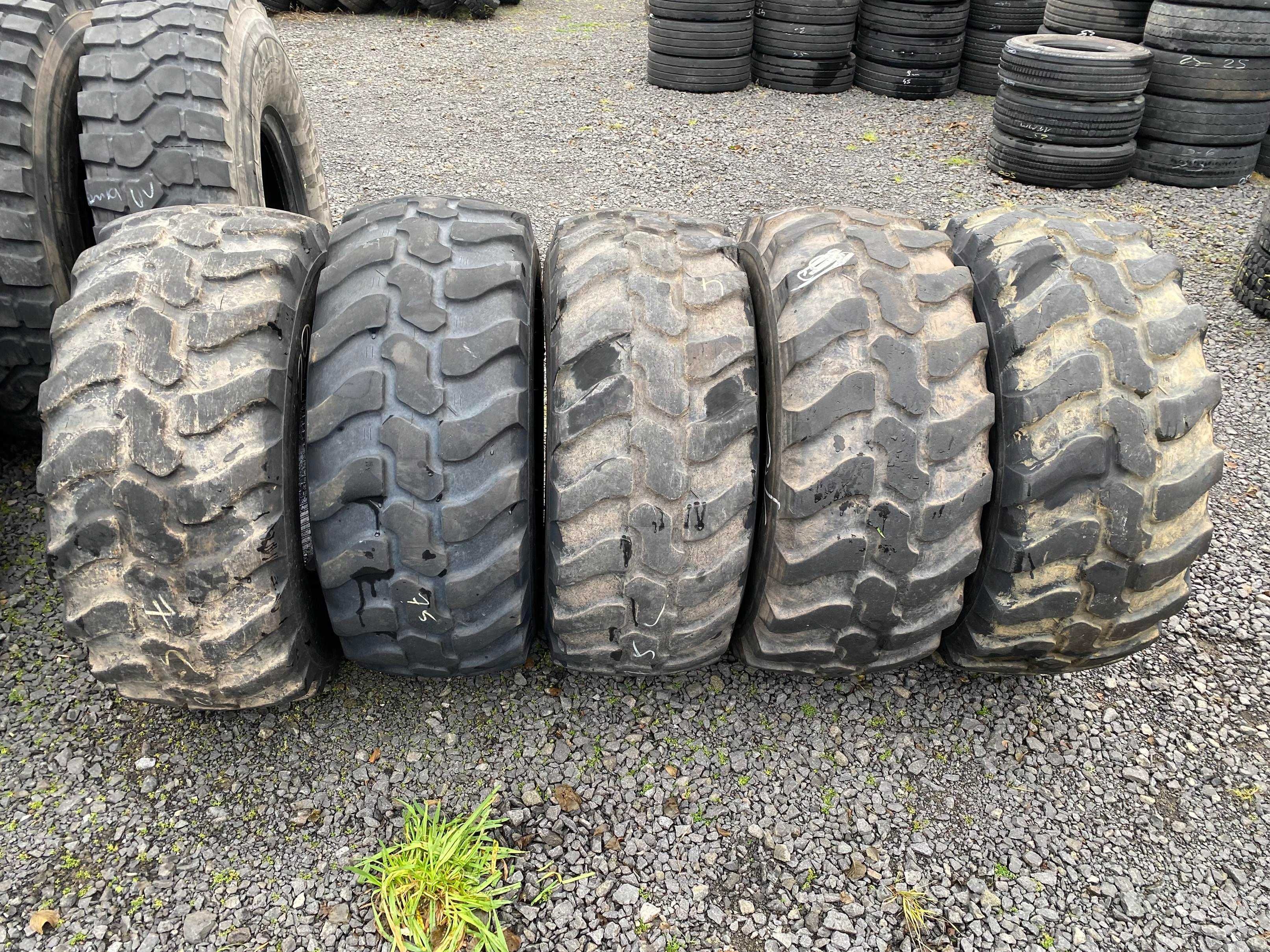 Opony 405/70R18 DUNLOP SPT9 Przemysłowe 60% bieżnika 15.5R18 SP T9