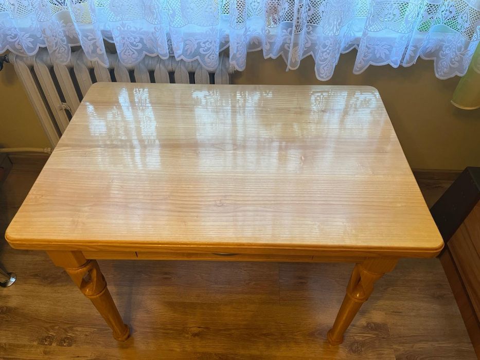 Stół jesionowy stan bardzo dobry