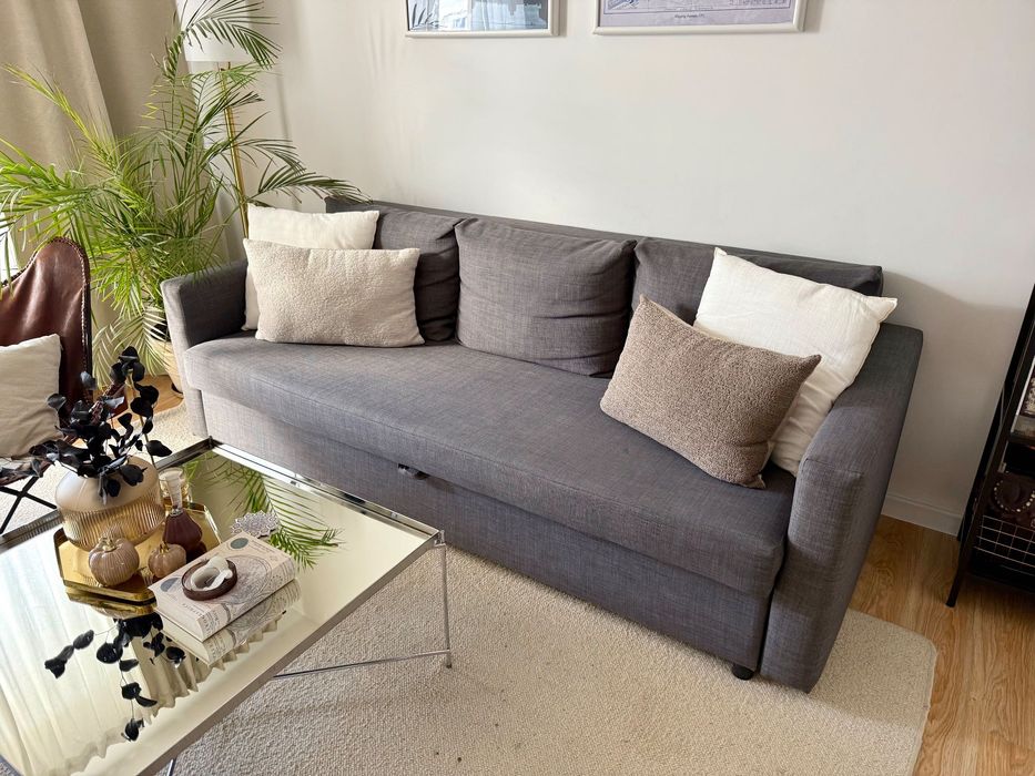 Sofa rozkładana IKEA FRIHETEN – bdb stan, ciemnoszara, z pojemnikiem