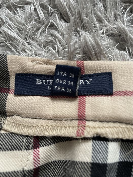Burberry жіноча спідниця