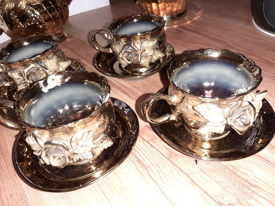 Porcelana antyczna. Zestaw 4 osobowy.