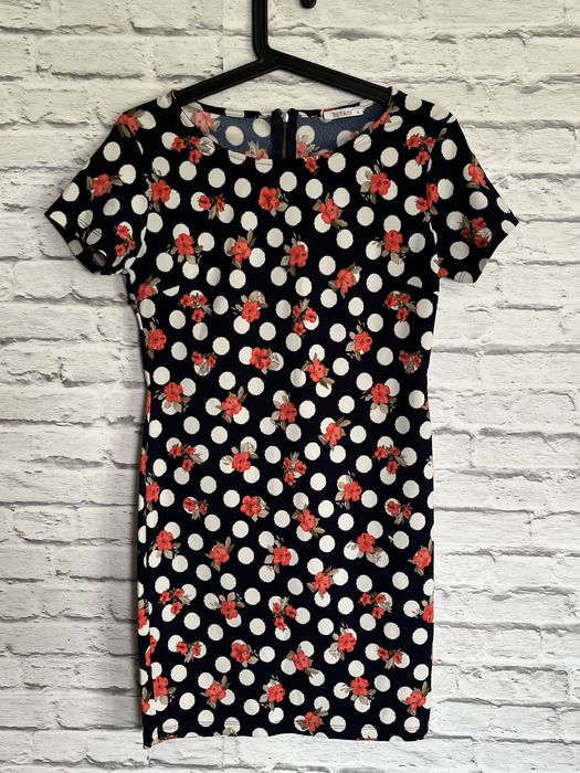 Śliczna sukienka estasi roz s