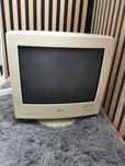 Monitor kineskopowy LG Studioworks 57i, sprawny