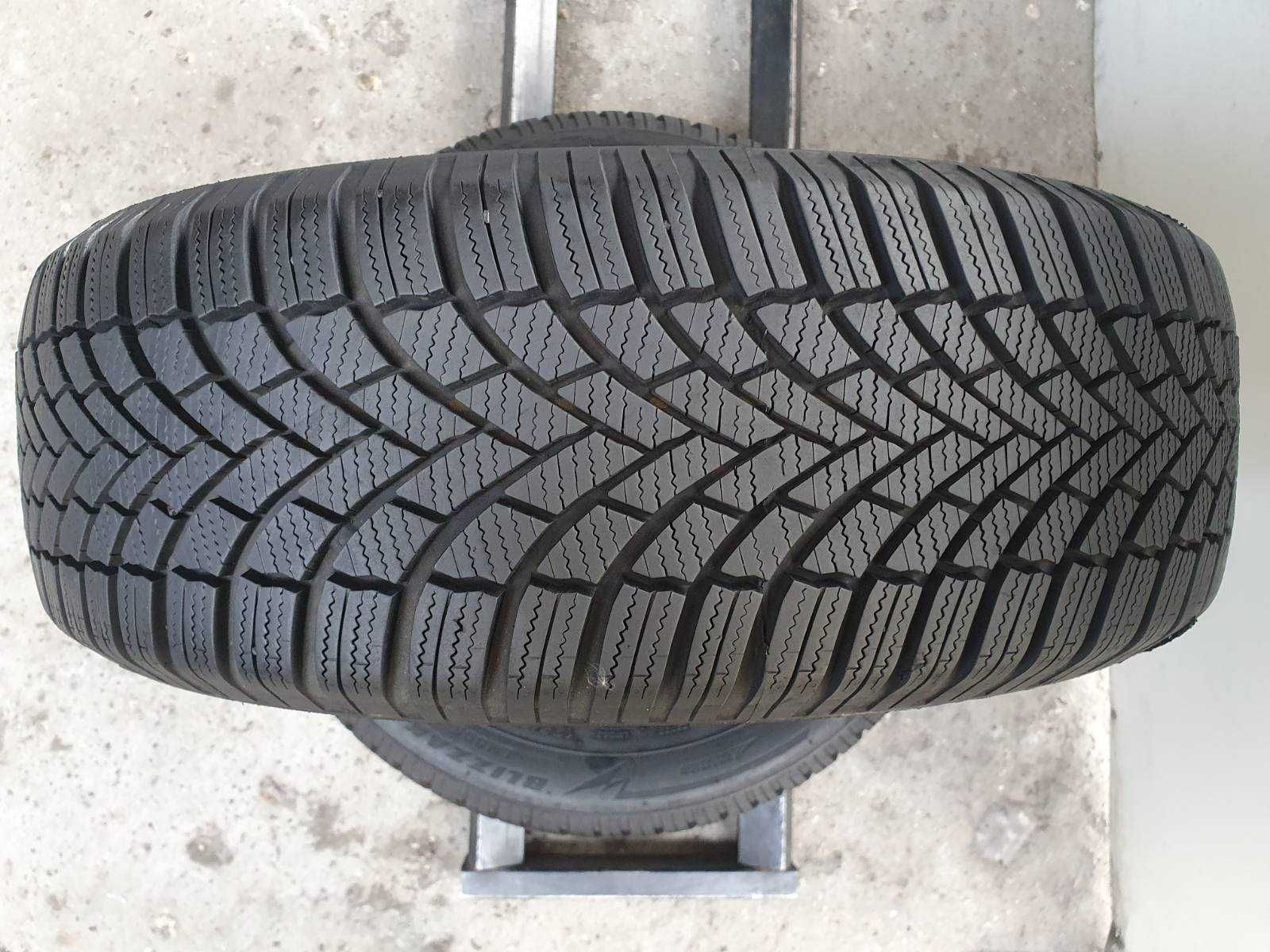 2x Bridgestone Blizzak LM005  215/65r16  7,3mm 2022r