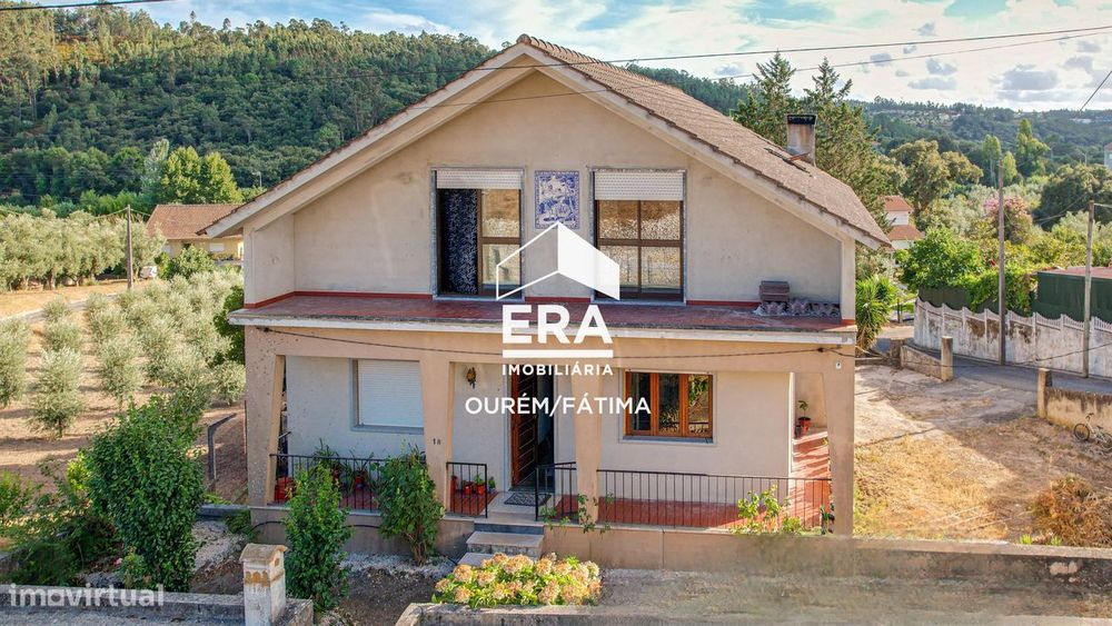 Moradia T7 em Caxarias, no concelho de Ourém.