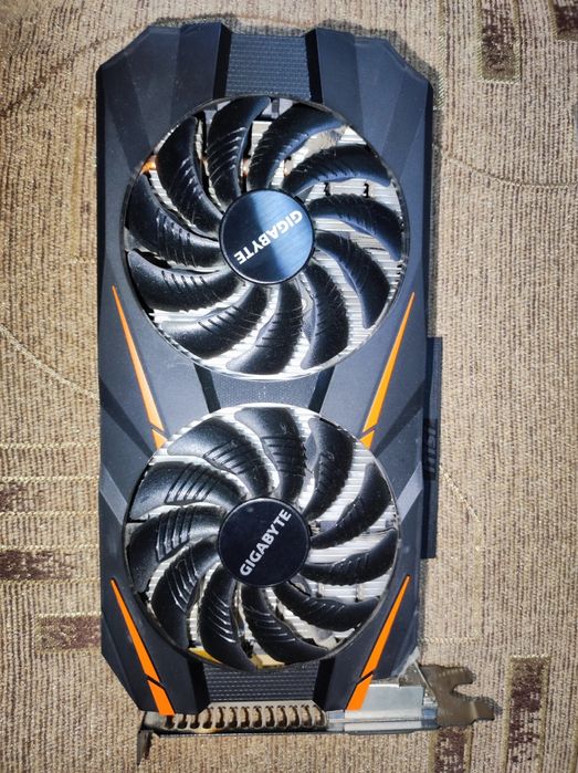 Відеокарта Gigabyte GTX 1060 3 GB (GIGABYTE GV-N1060WF20C-3GD)